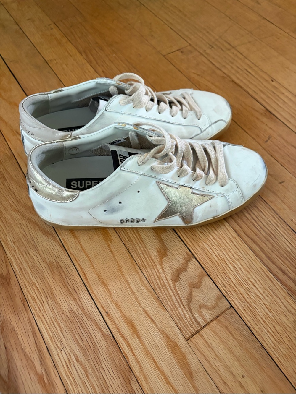 Golden Goose White and Gold Super-Star Sneaker Sz 10 - Picture 4 of 9